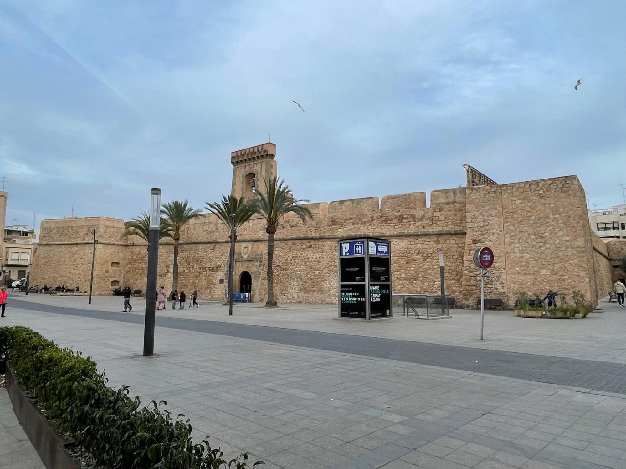 Piso Muy Cerca De La Playa Con Parking Apartment Santa Pola Luaran gambar